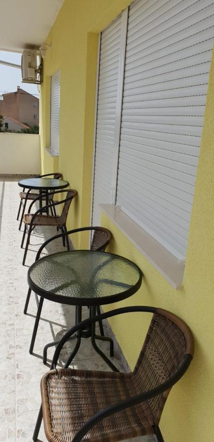 Apartmani Milutin Brodarica  Exteriér fotografie