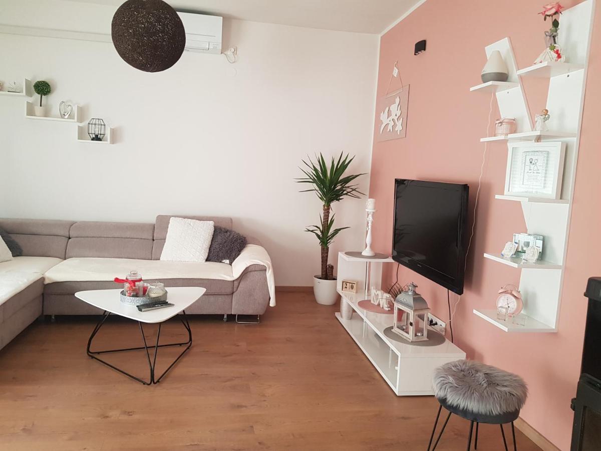 Apartmani Milutin Brodarica  Exteriér fotografie