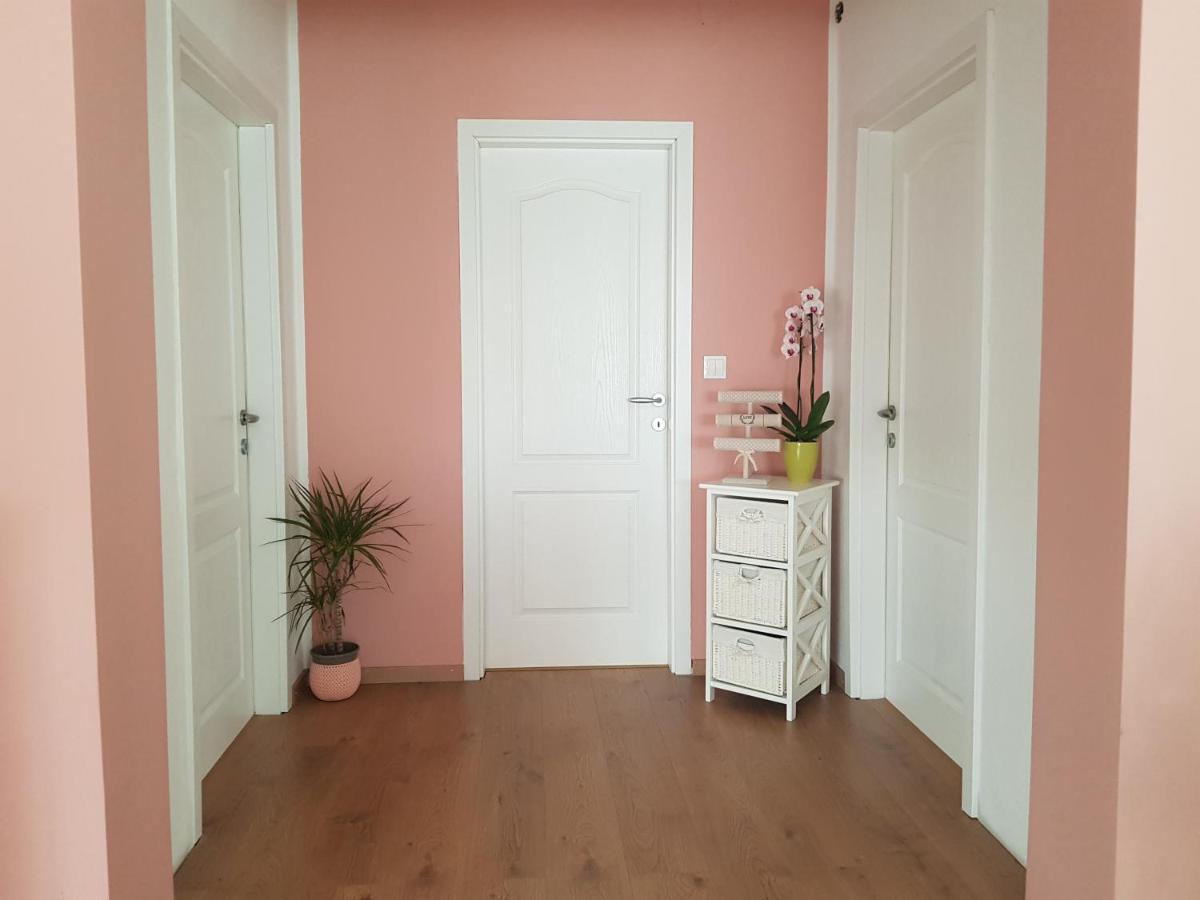 Apartmani Milutin Brodarica  Exteriér fotografie